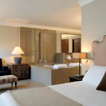 Palacio Carvajal Giron Hotell