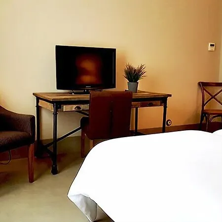 Palacio Carvajal Giron Hotel