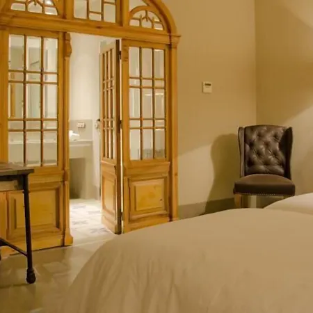 Hotel Palacio Carvajal Giron 4*