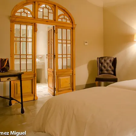 Hotel Palacio Carvajal Giron 4*