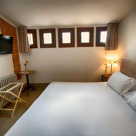 Hotel Palacio Carvajal Giron 4*