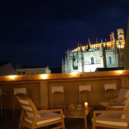 Hotell Palacio Carvajal Giron
