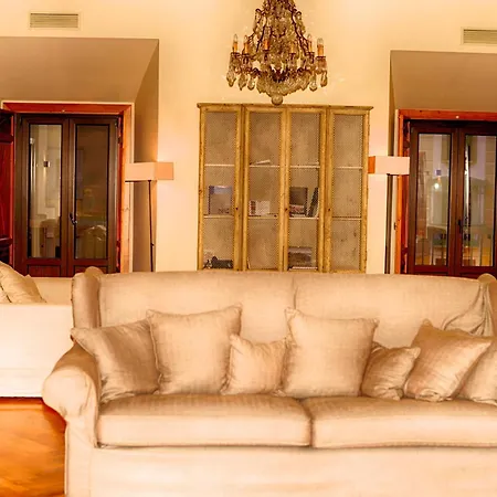 Ξενοδοχείο Palacio Carvajal Giron 4*
