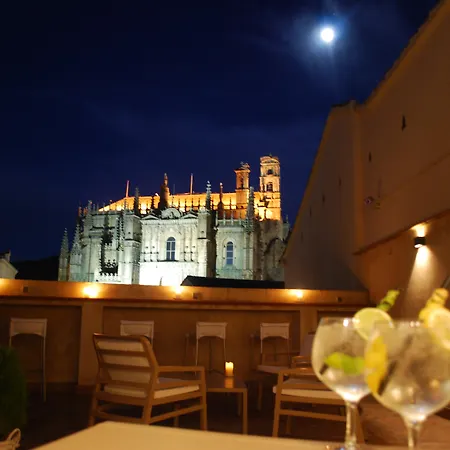 Palacio Carvajal Giron Hotel