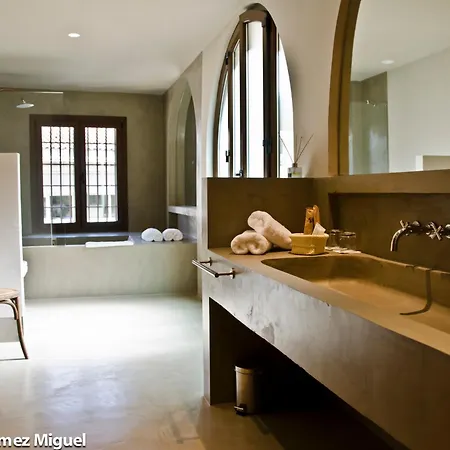 Hotel Palacio Carvajal Giron 4*