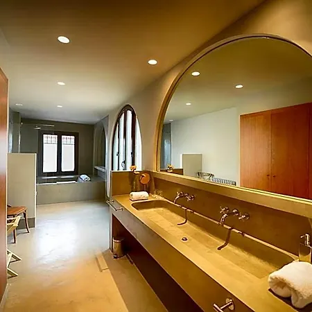 Ξενοδοχείο Palacio Carvajal Giron 4*