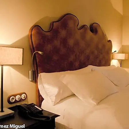 Palacio Carvajal Giron 4*