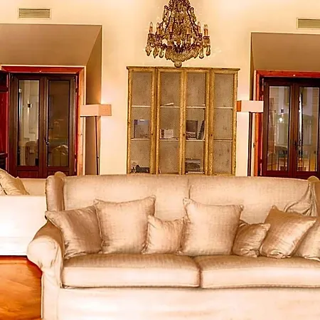 Ξενοδοχείο Palacio Carvajal Giron 4*