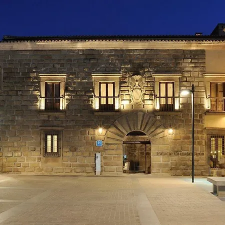Palacio Carvajal Girón 4*