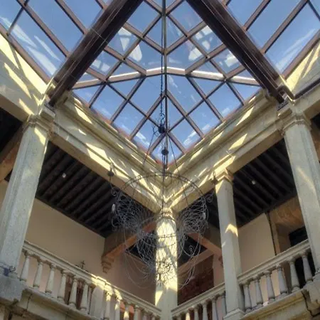 Palacio Carvajal Giron 4*