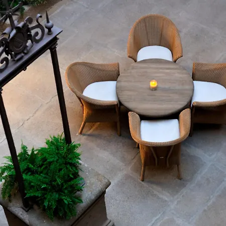 Palacio Carvajal Giron Hotel 4*