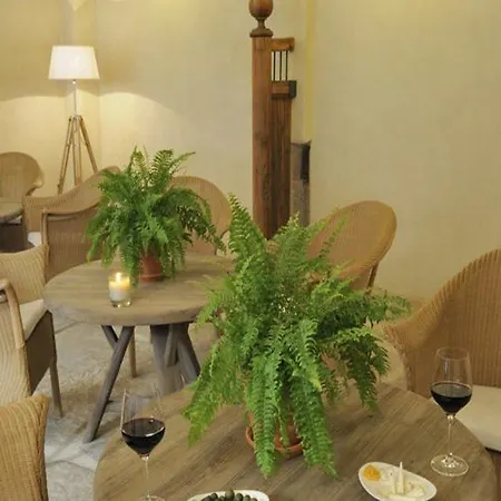 Palacio Carvajal Giron 4*