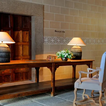 Palacio Carvajal Giron Plasencia