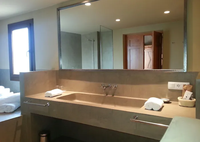 Palacio Carvajal Giron Plasence