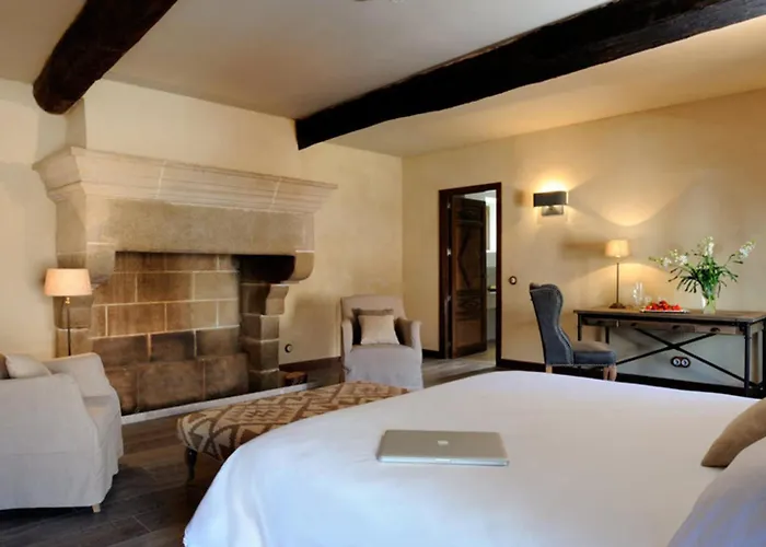 Palacio Carvajal Girón Hotel 4*