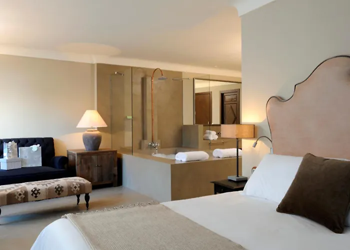 Palacio Carvajal Giron Hotel