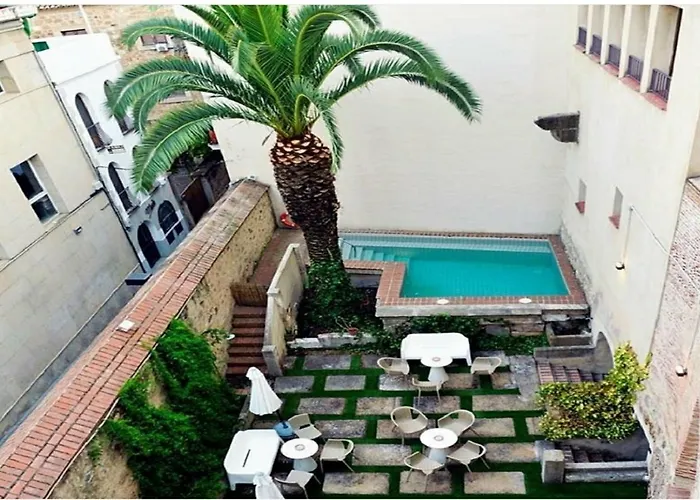 Palacio Carvajal Girón Hotel 4*