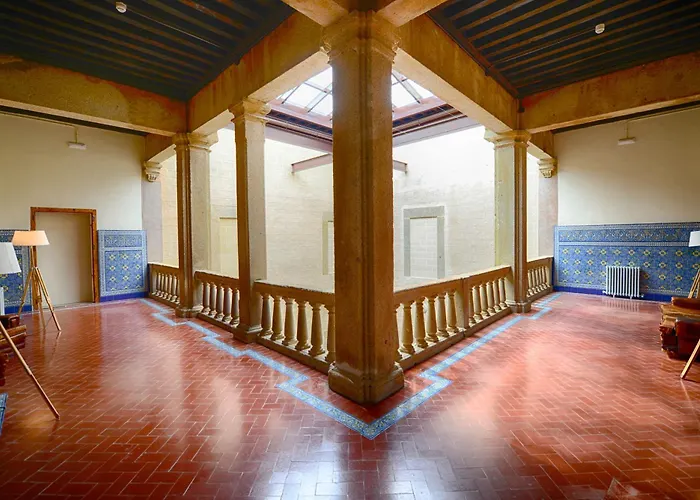 Palacio Carvajal Giron Plasence