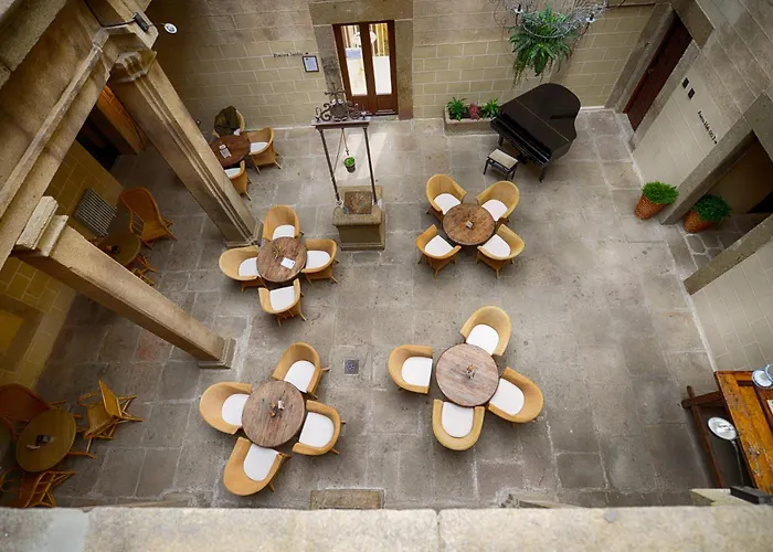 Palacio Carvajal Girón 4*