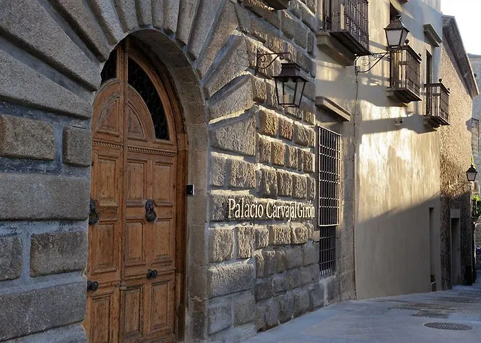 Palacio Carvajal Girón Hotel